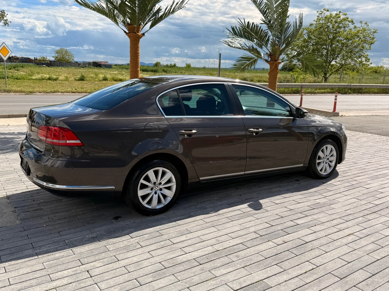 VW Passat 2.0TDI 4MOTION, снимка 6 - Автомобили и джипове - 54598076