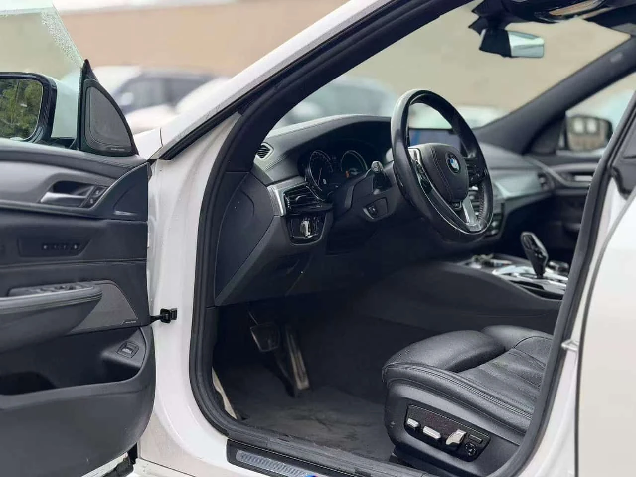 BMW 640 GT * Фиксирана цена до БГ * Без инциденти * 74k км, снимка 11 - Автомобили и джипове - 54608967