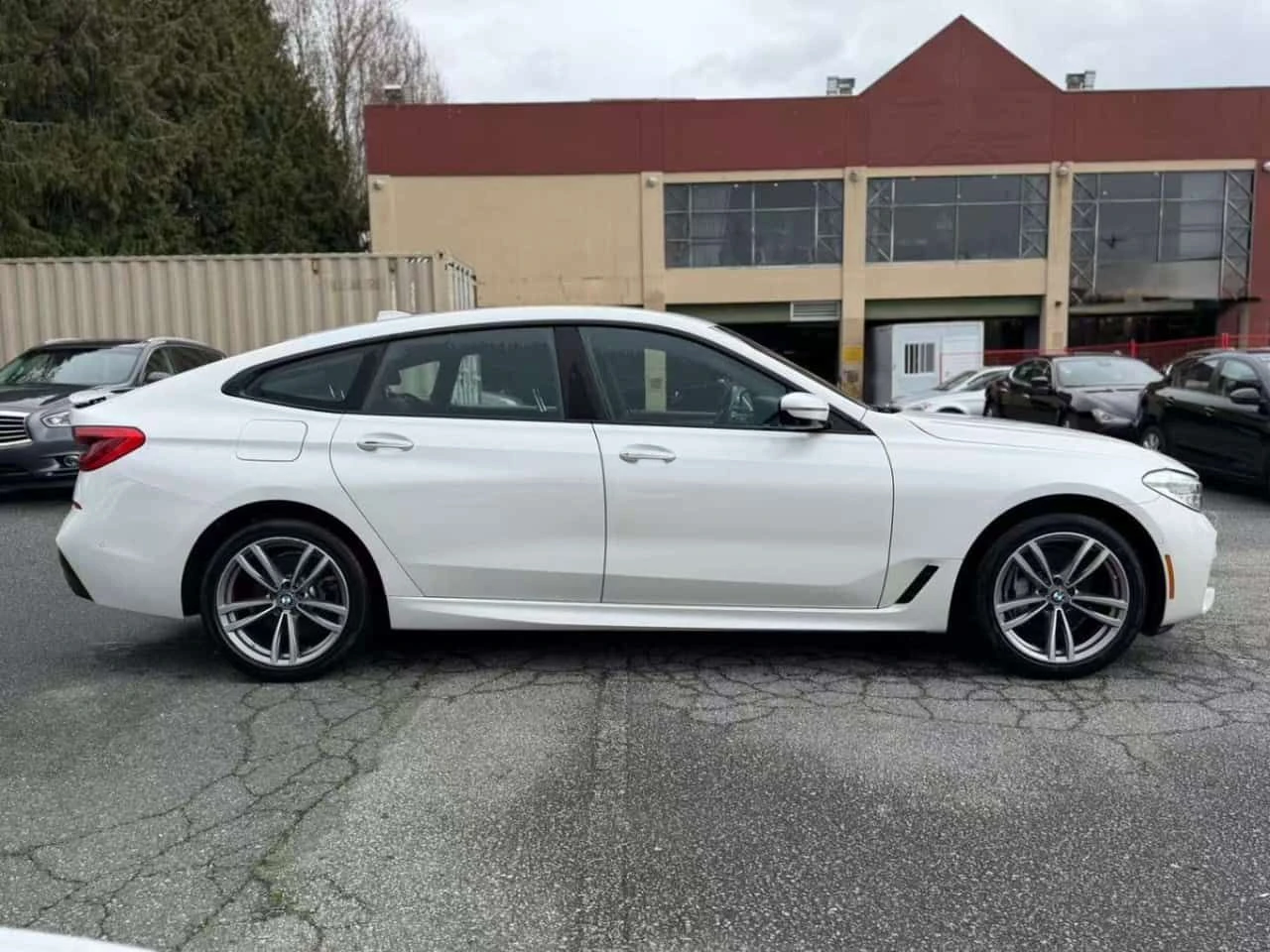 BMW 640 GT * Фиксирана цена до БГ * Без инциденти * 74k км, снимка 7 - Автомобили и джипове - 54608967
