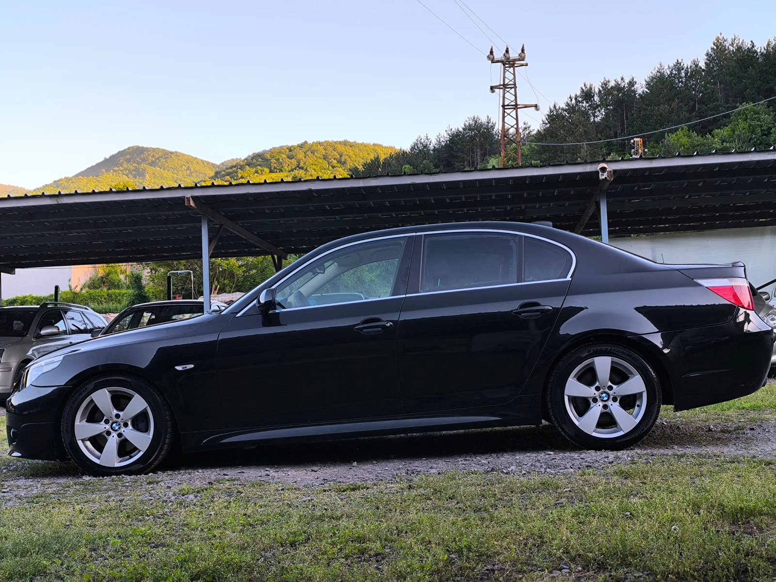 BMW 525 2.5xi-218��-M-�����-Xdrive-���������-FULL-������ ! | Mobile.bg � ����������� 6