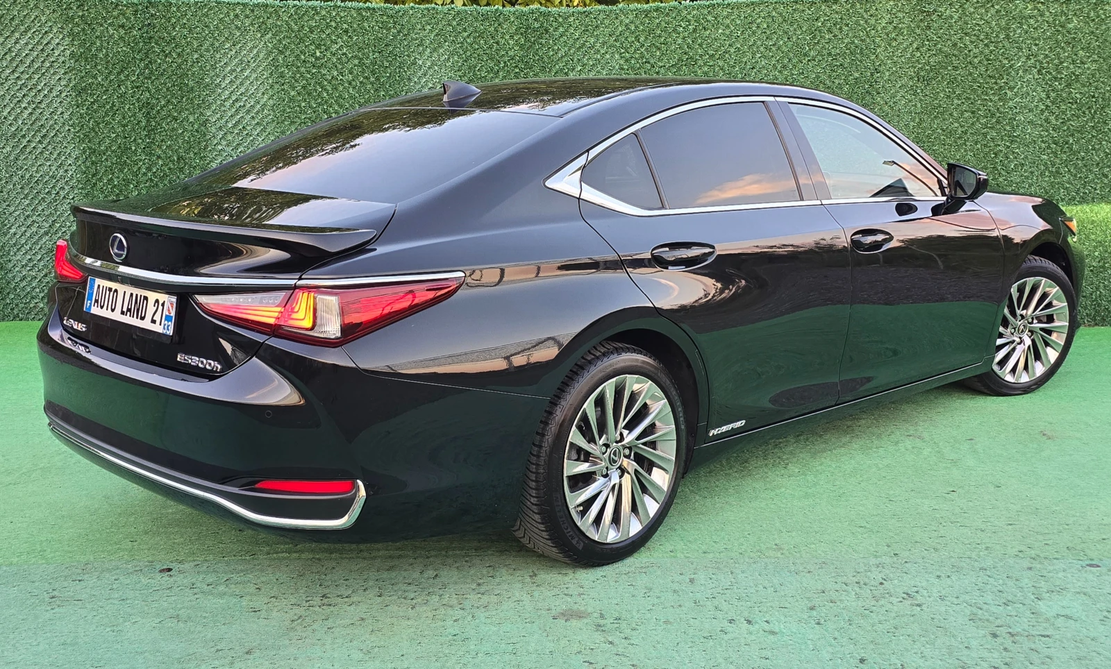 Lexus ES 300 LUXURY Premiium* FACE LIFT* Full Led* 68000км, снимка 4 - Автомобили и джипове - 55073470