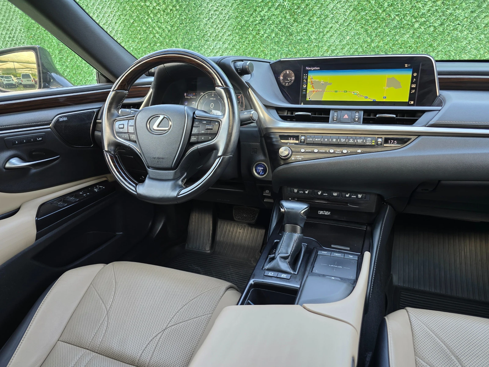 Lexus ES 300 LUXURY Premiium* FACE LIFT* Full Led* 68000км, снимка 14 - Автомобили и джипове - 55073470