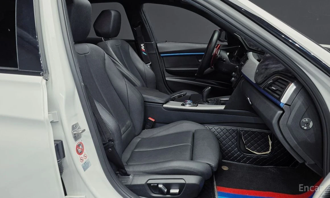 BMW 320, снимка 12 - Автомобили и джипове - 55220150