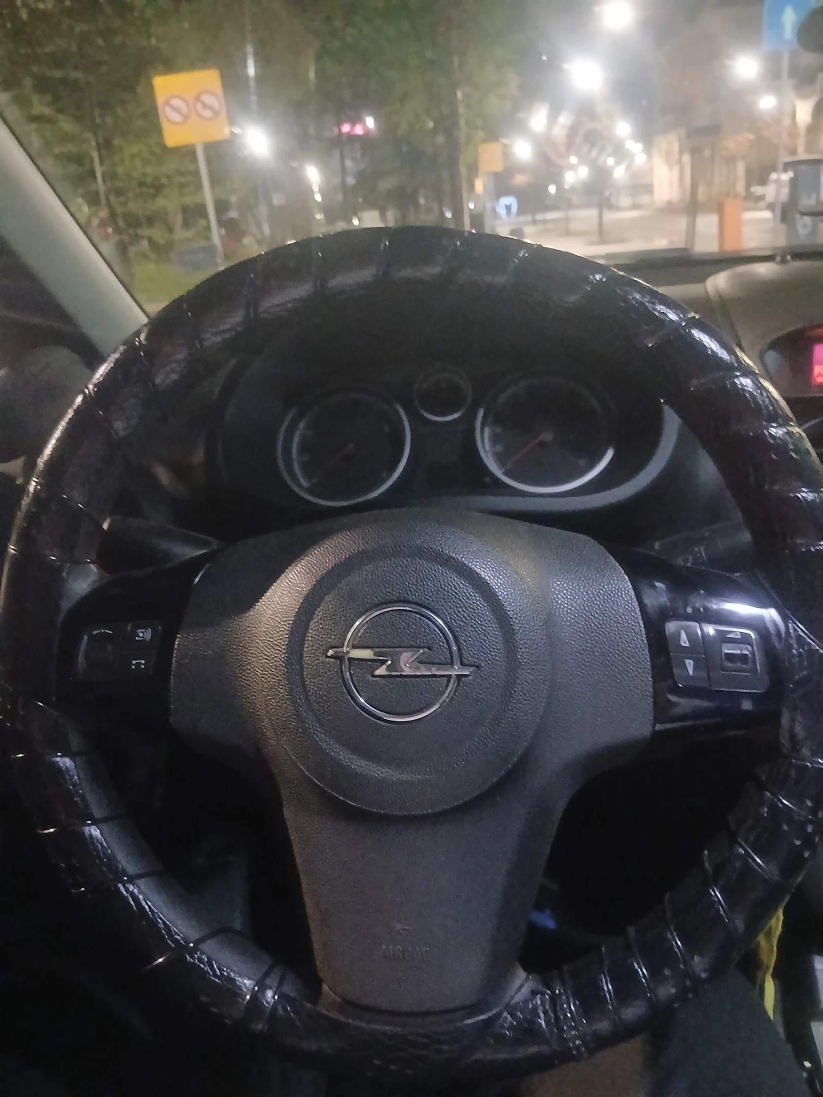 Opel Corsa, снимка 8 - Автомобили и джипове - 55318966
