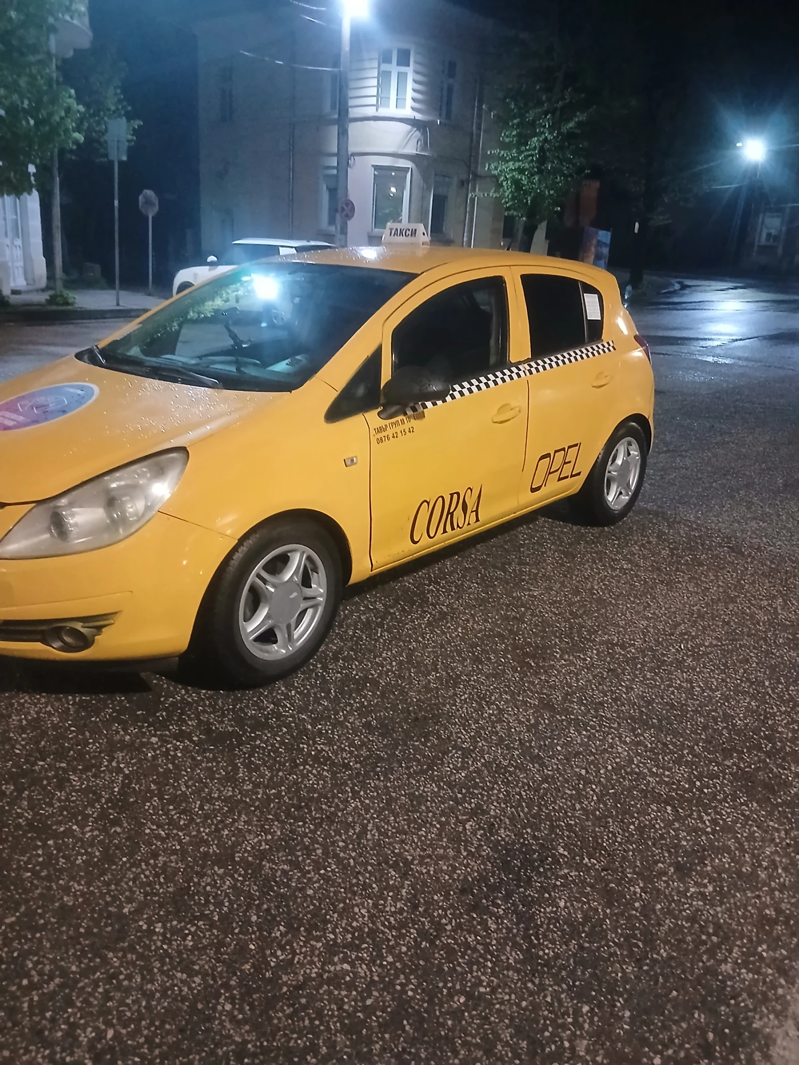 Opel Corsa, снимка 2 - Автомобили и джипове - 55318966
