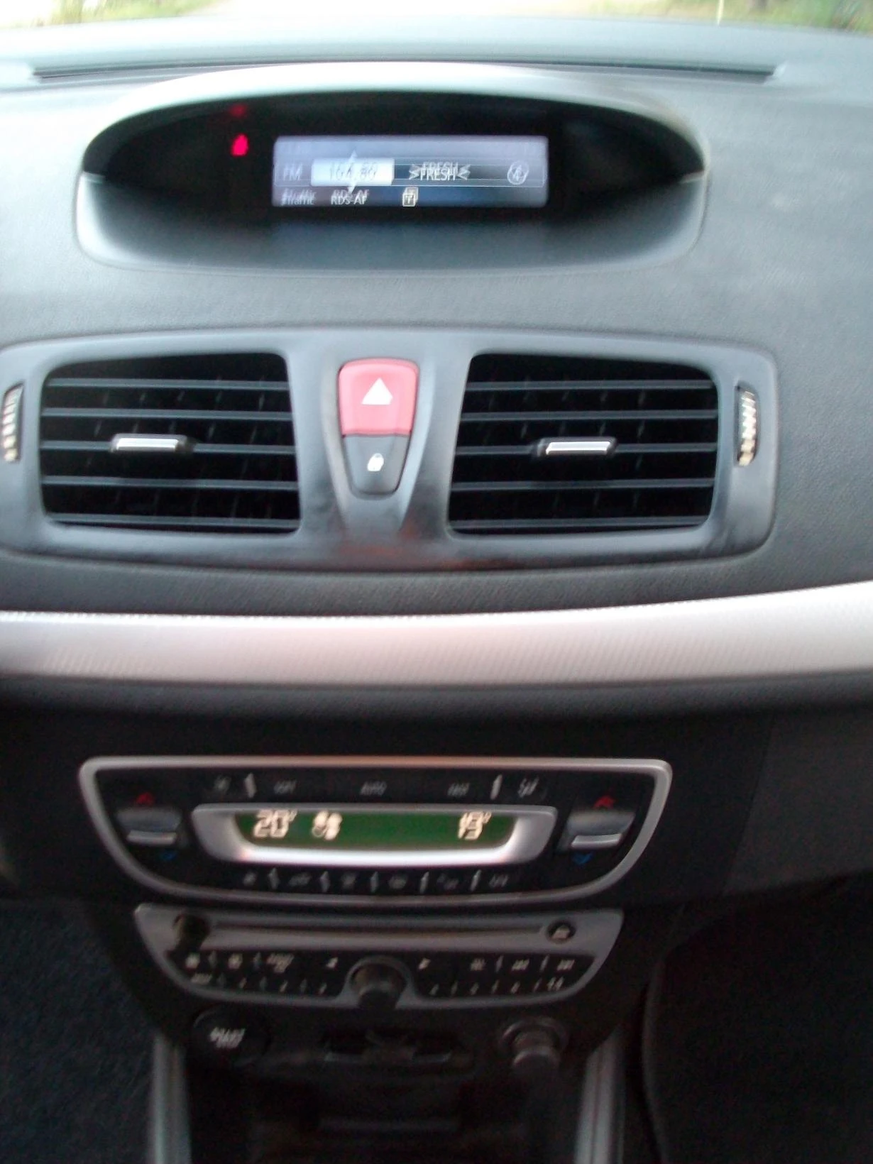 Renault Megane 1.6i | Mobile.bg � ����������� 11