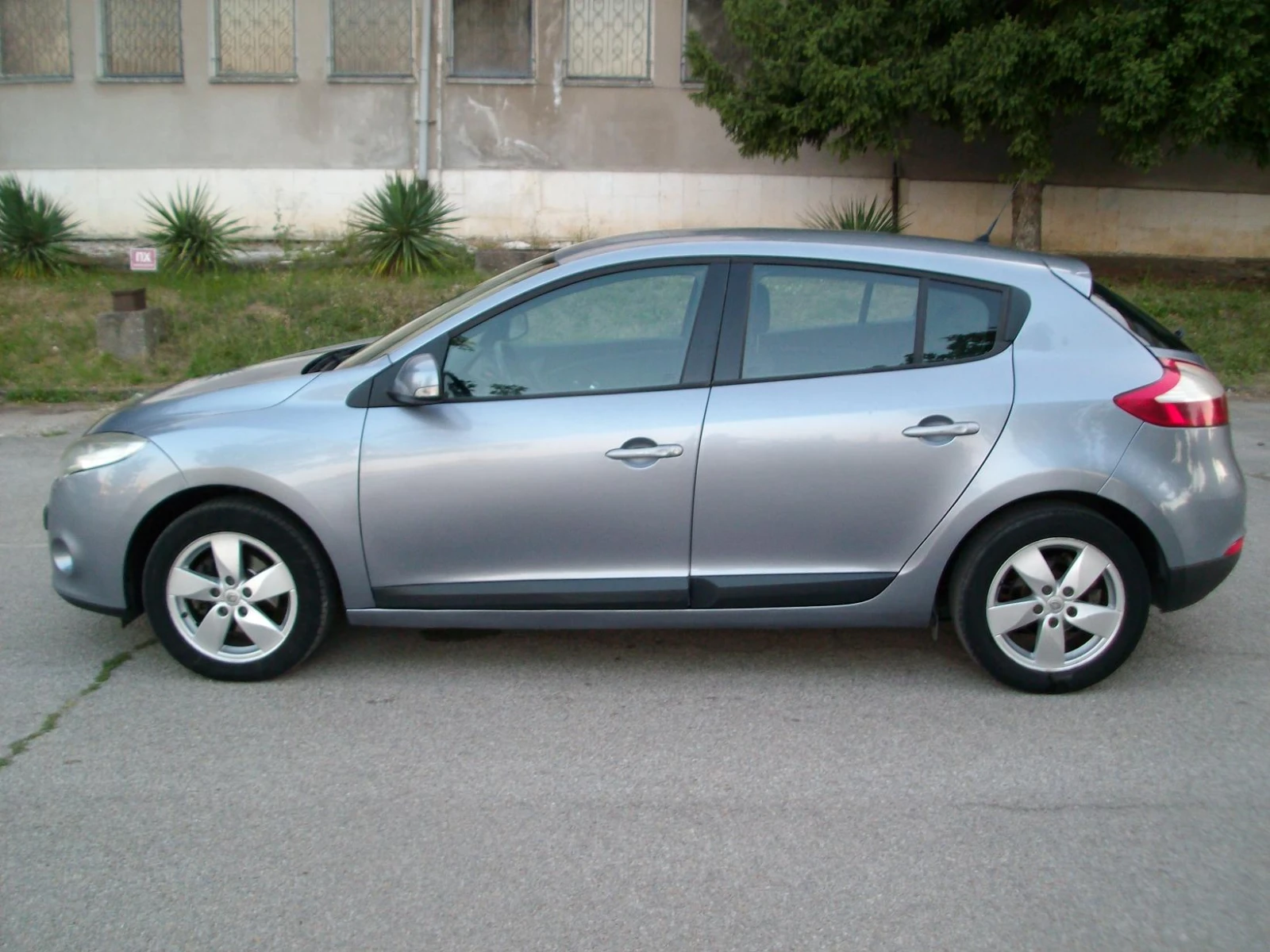 Renault Megane 1.6i | Mobile.bg � ����������� 8