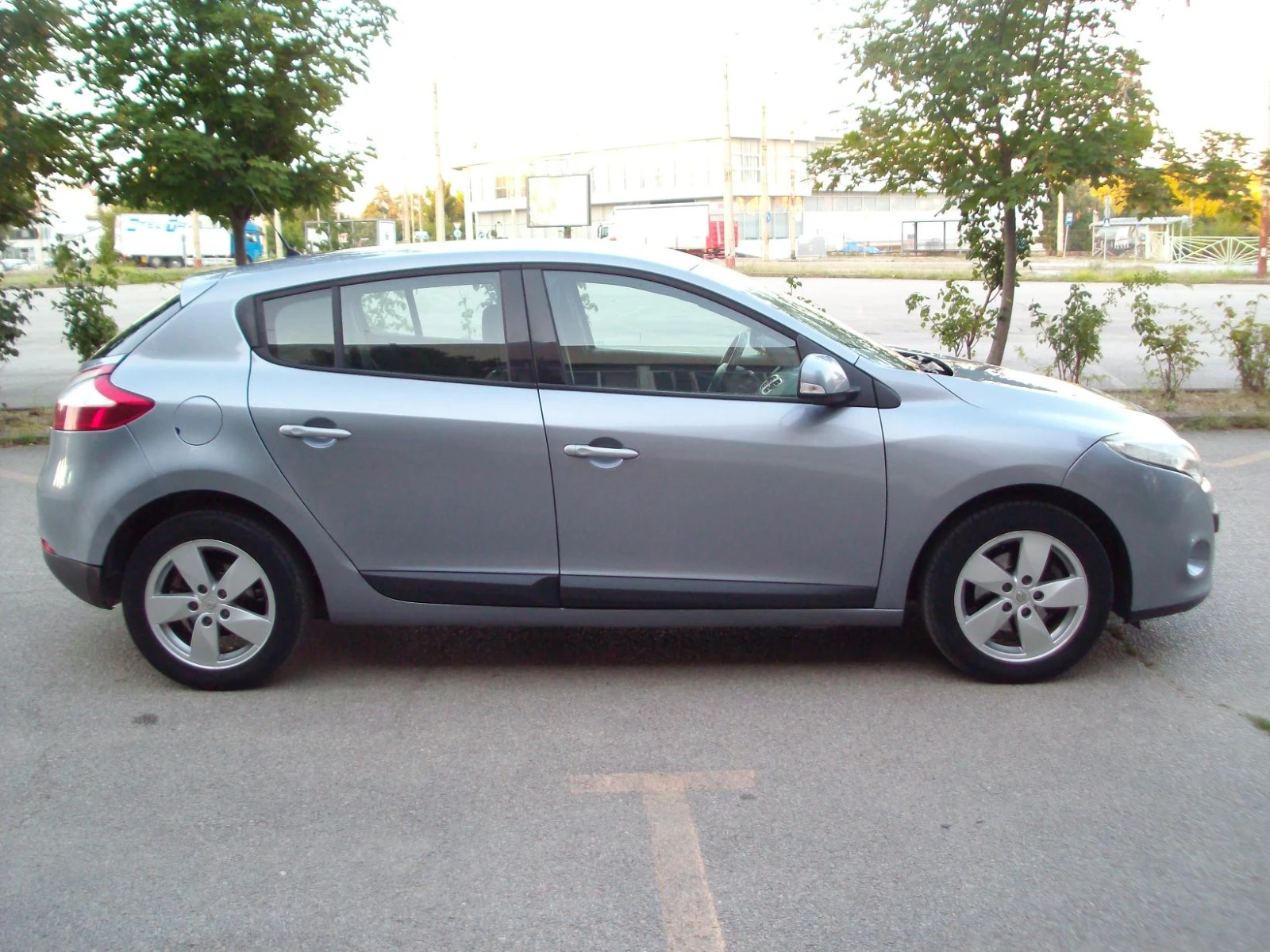 Renault Megane 1.6i | Mobile.bg � ����������� 4