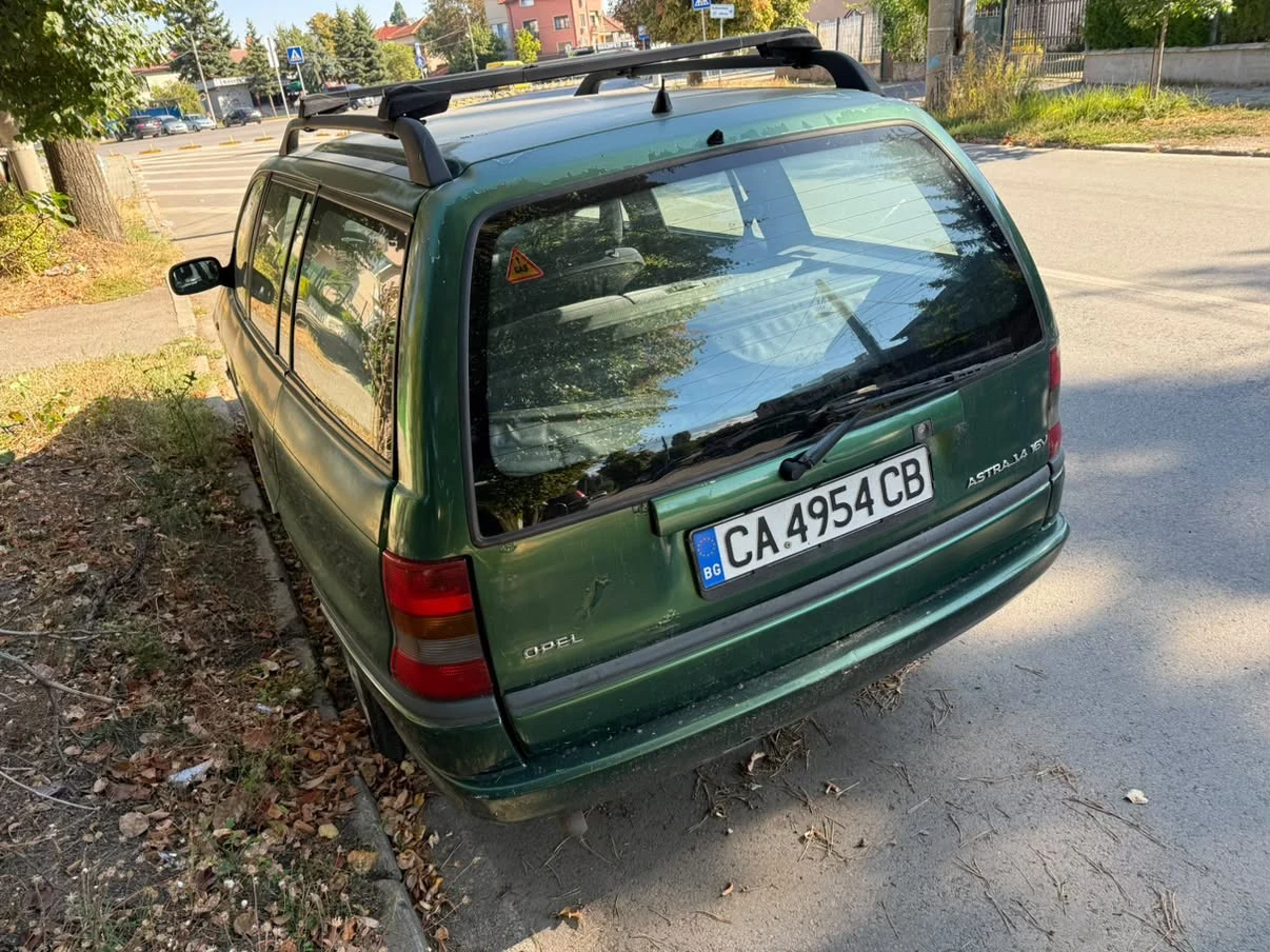 Opel Astra, снимка 2 - Автомобили и джипове - 56351401