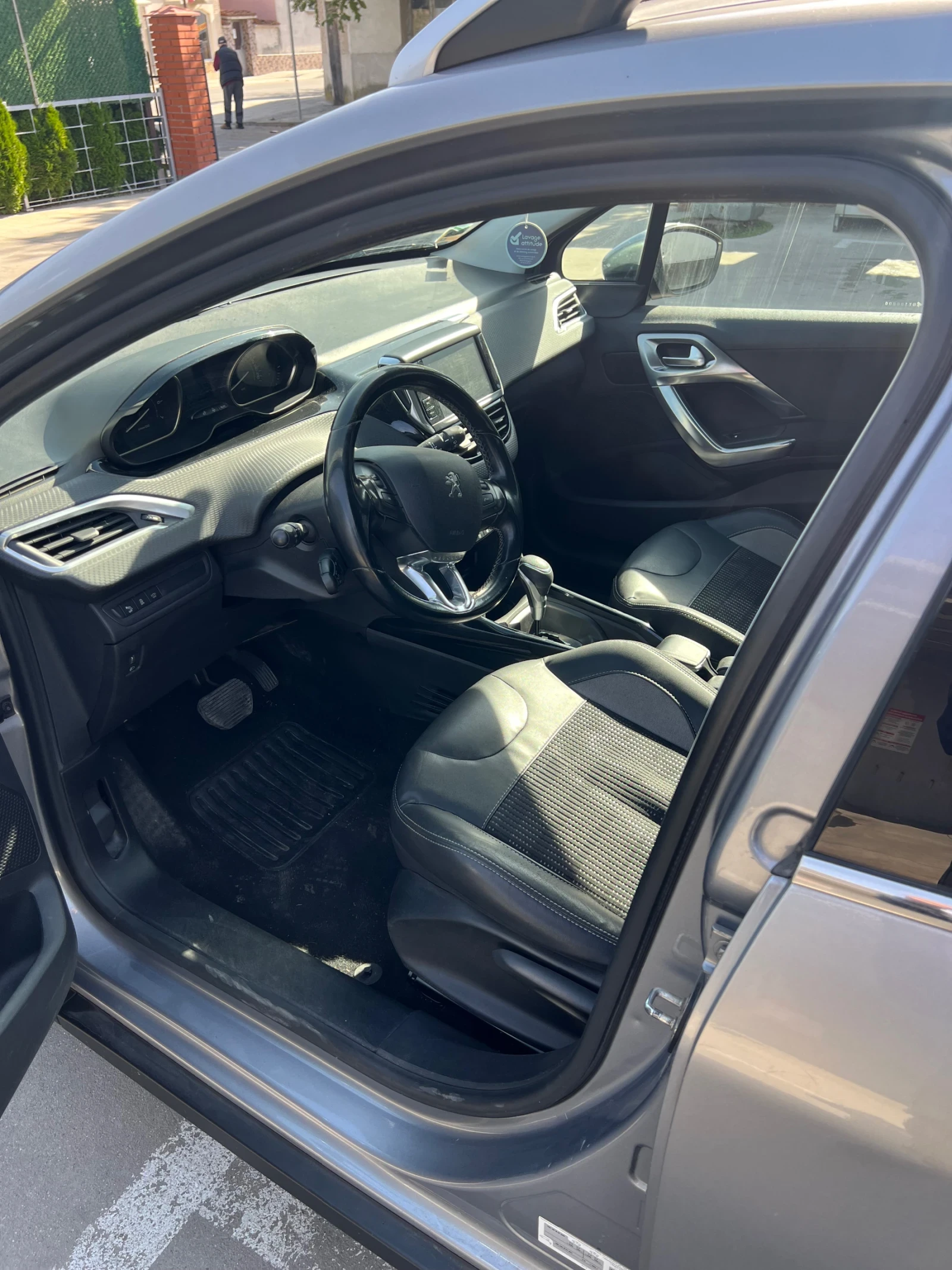 Peugeot 2008 //FACELIFT//110 hp//, снимка 8 - Автомобили и джипове - 56430671
