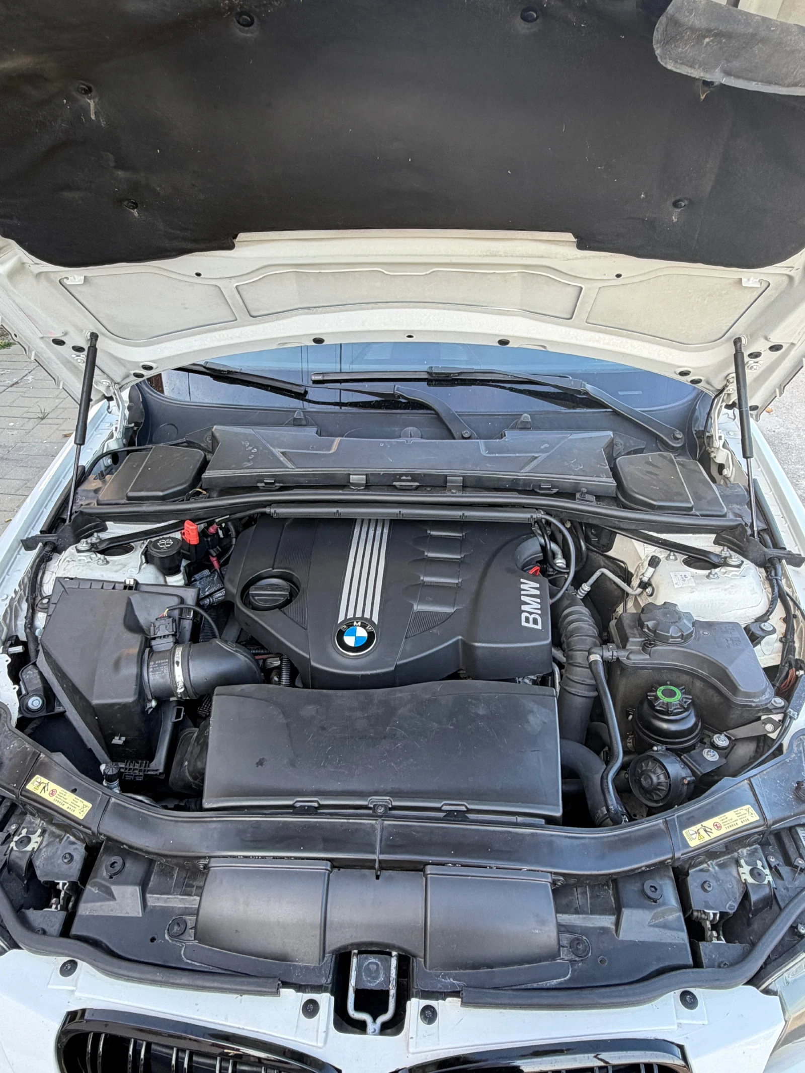 BMW 320 2.0, снимка 11 - Автомобили и джипове - 56582330