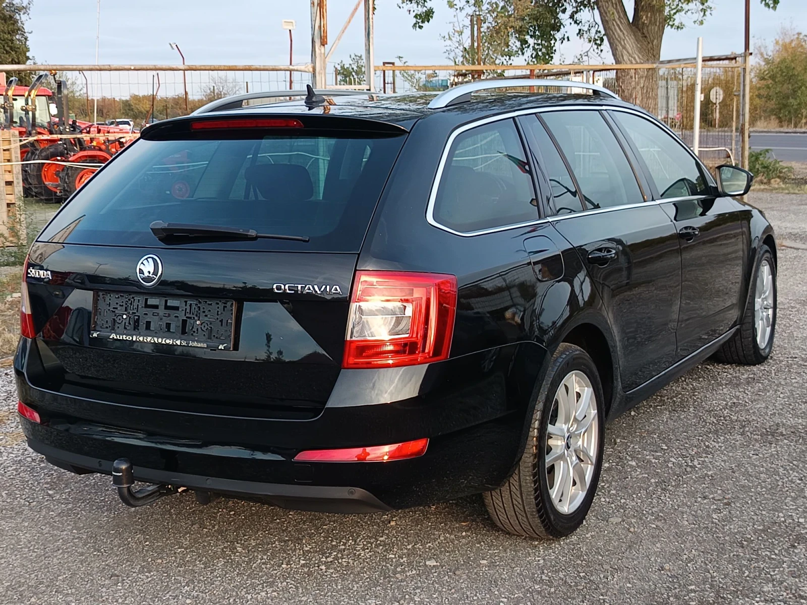Skoda Octavia 1.6 110hp, снимка 7 - Автомобили и джипове - 56646900