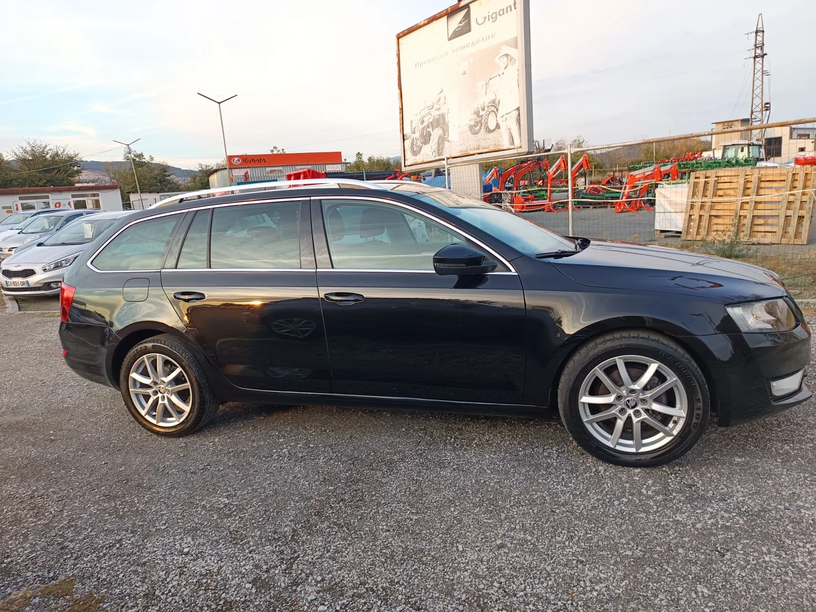 Skoda Octavia 1.6 110hp, снимка 8 - Автомобили и джипове - 56646900