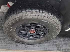 Toyota Tundra Limited Hybrid  CARFAX, снимка 7