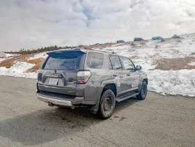 Toyota 4runner 4.0* V6* ПОДГРЕВ* КАМЕРА* КЕЙЛЕС* LANE* ASSIST, снимка 4