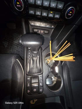 Kia Sportage Special Edition, снимка 8 - Автомобили и джипове - 53641621