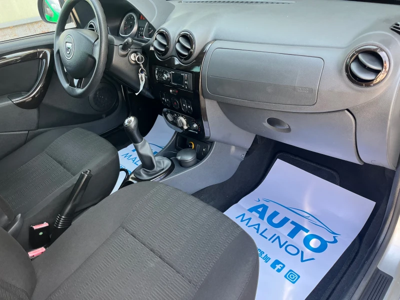 Dacia Duster 1.6 бензин Италия , снимка 9 - Автомобили и джипове - 51131072