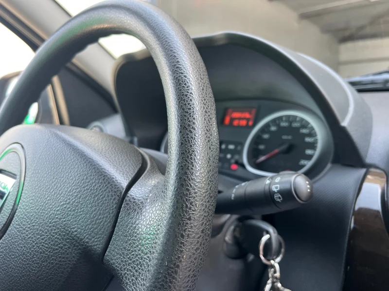 Dacia Duster 1.6 бензин Италия , снимка 12 - Автомобили и джипове - 51131072