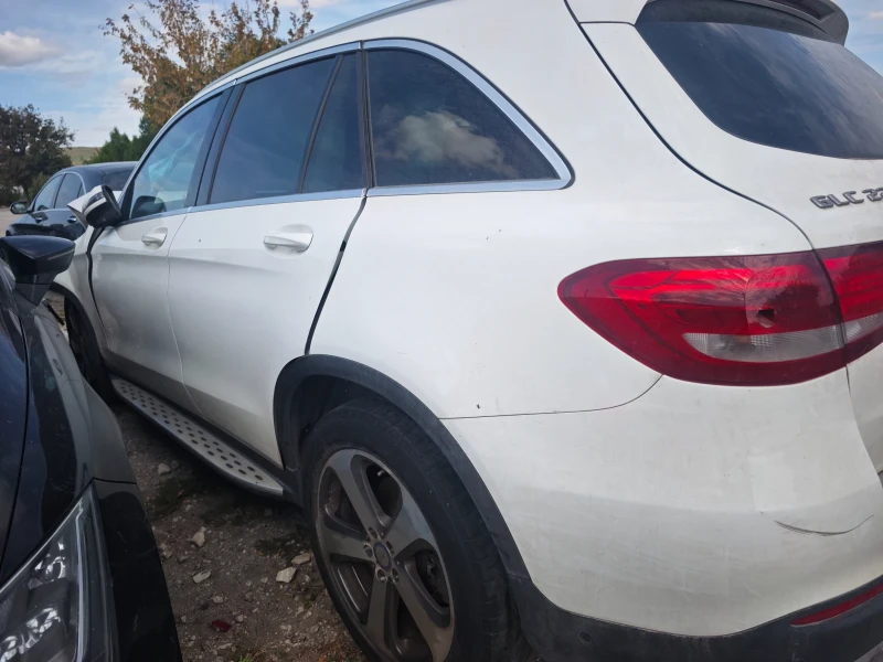 Mercedes-Benz GLC 250, снимка 5 - Автомобили и джипове - 51882621