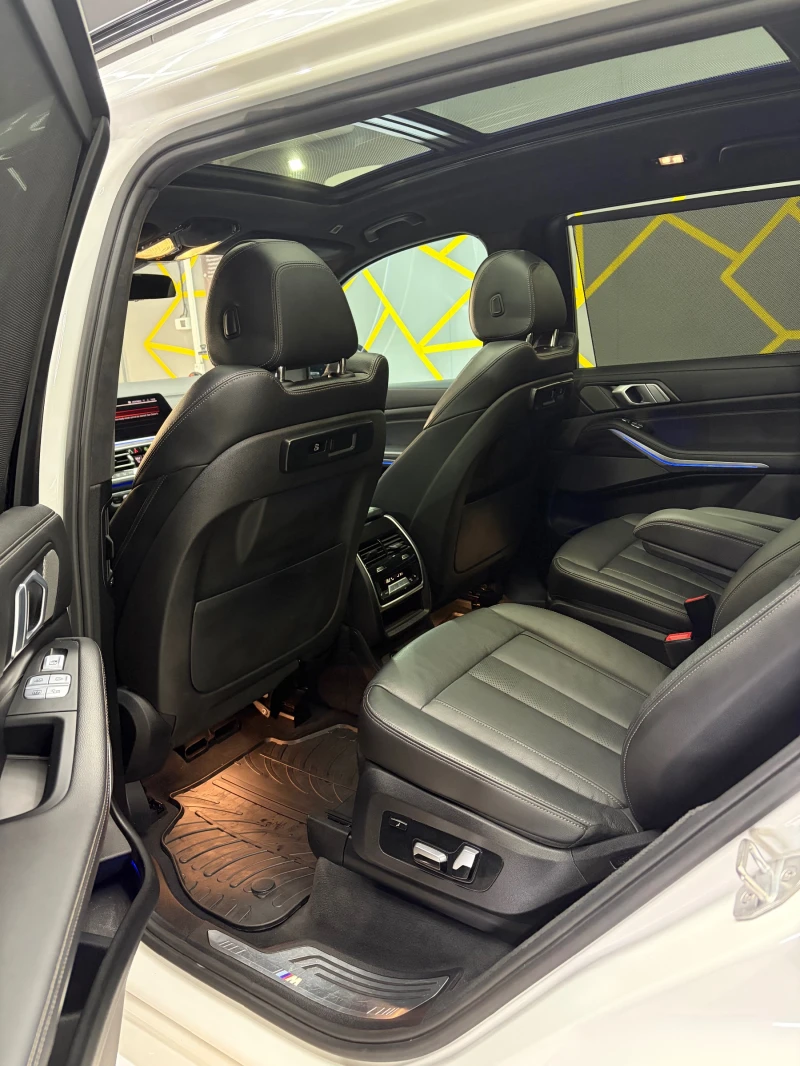 BMW X7 Swarovski M40i БАРТЕР, снимка 7 - Автомобили и джипове - 52565926