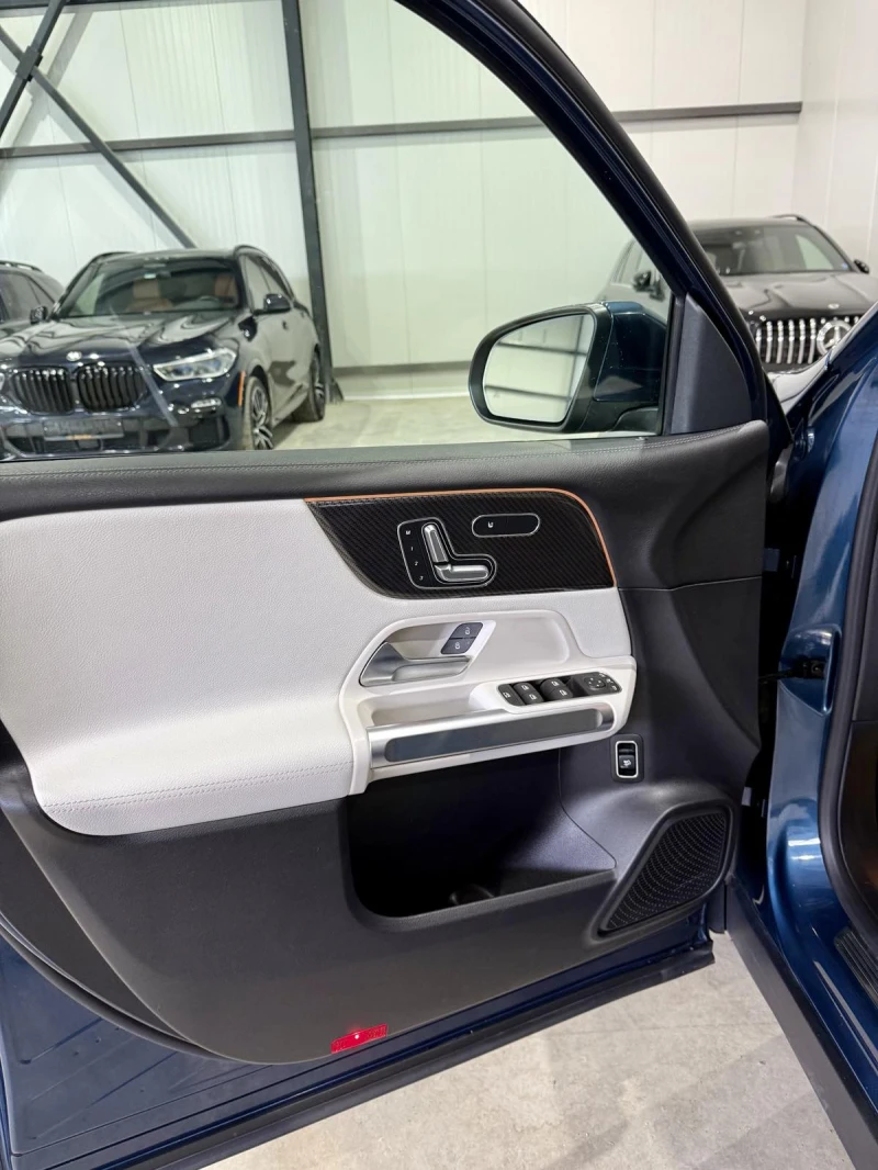 Mercedes-Benz GLB 250 4М AMG Package, снимка 13 - Автомобили и джипове - 52836073