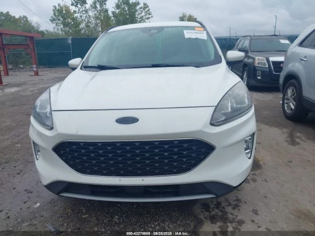 Ford Escape SEL - изображение 2