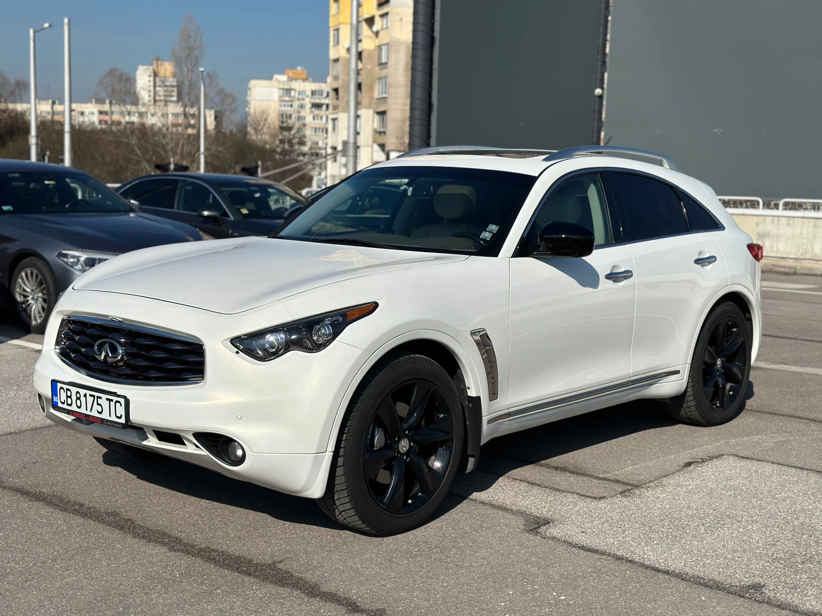 Infiniti Fx 50 S ГАЗ - изображение 2