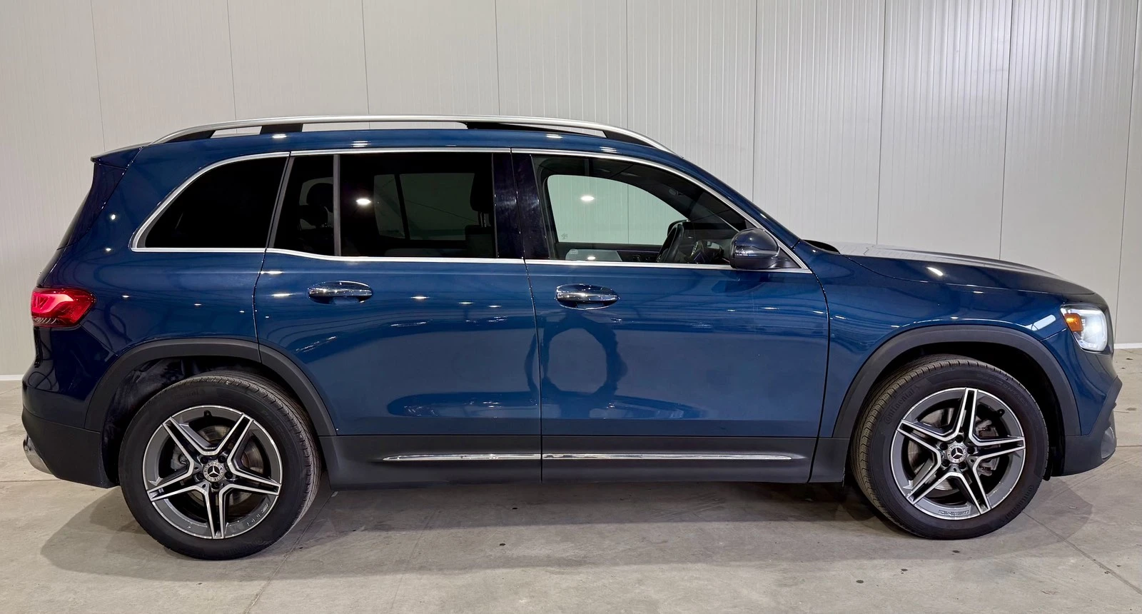 Mercedes-Benz GLB 250 4М AMG Package - изображение 6