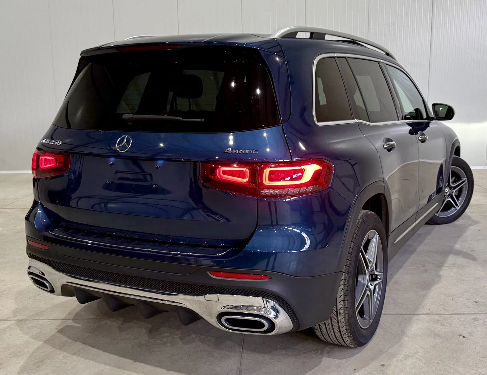 Mercedes-Benz GLB 250 4М AMG Package - изображение 5