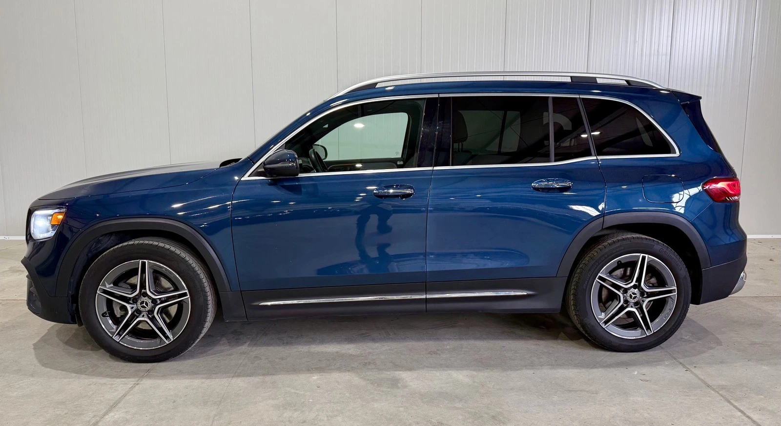 Mercedes-Benz GLB 250 4М AMG Package - изображение 2