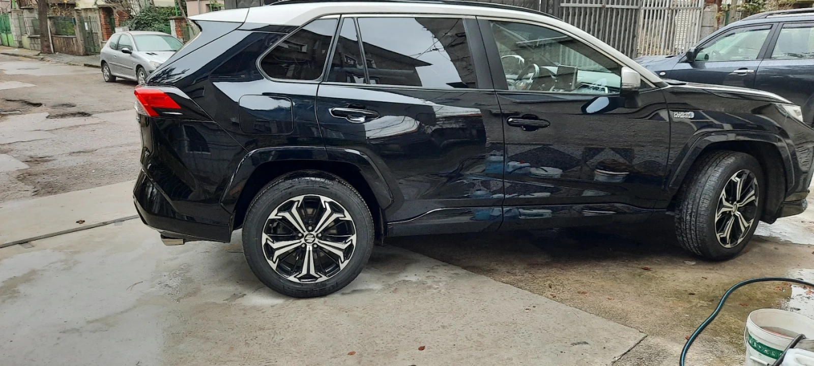 Toyota Rav4 2.5PHEV/306HP/COMFORT+ /4X4/DIGI/NAVI/KLESS/515f - изображение 10