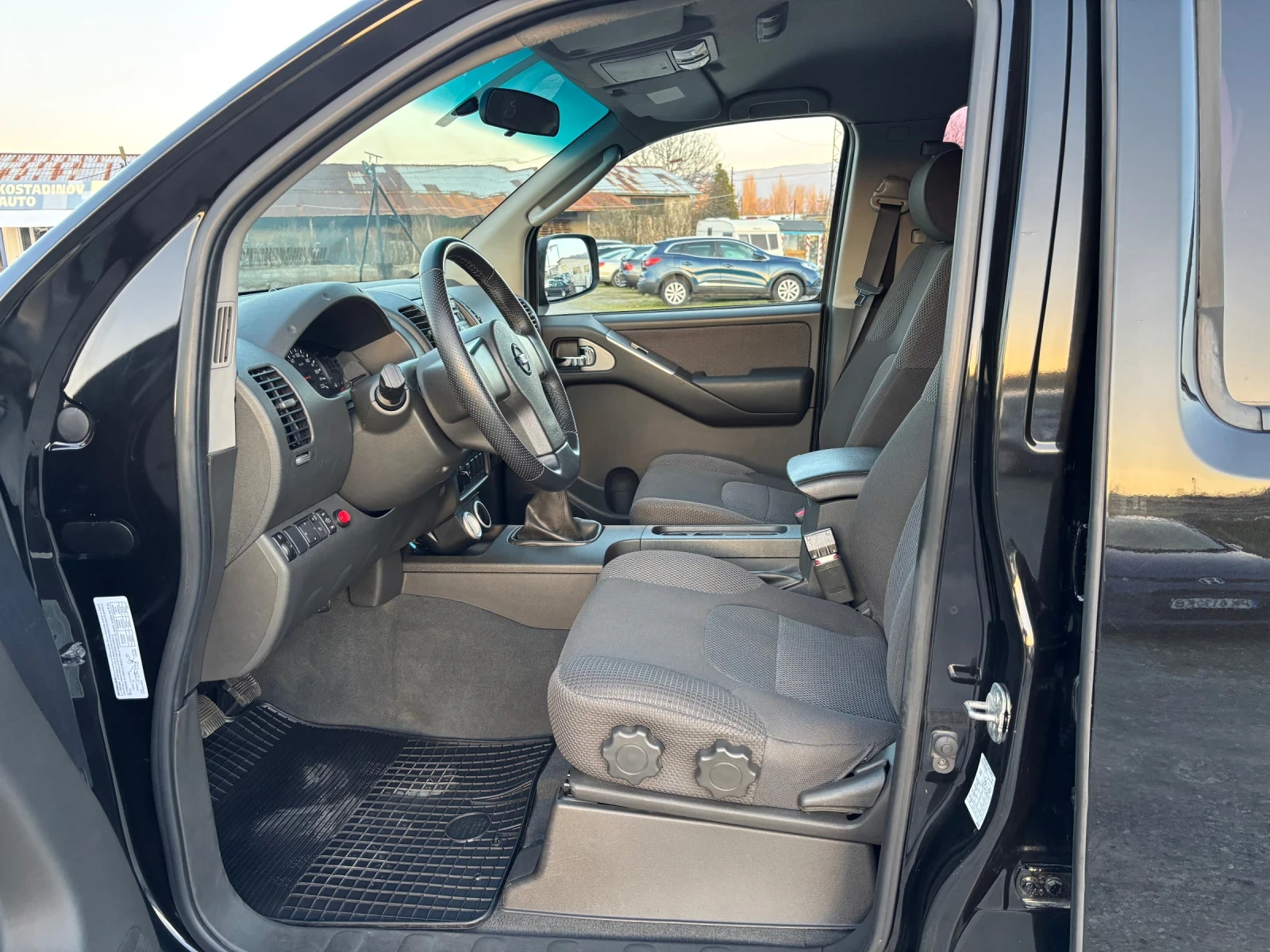 Nissan Navara 3.0d M57, снимка 6 - Автомобили и джипове - 53866530