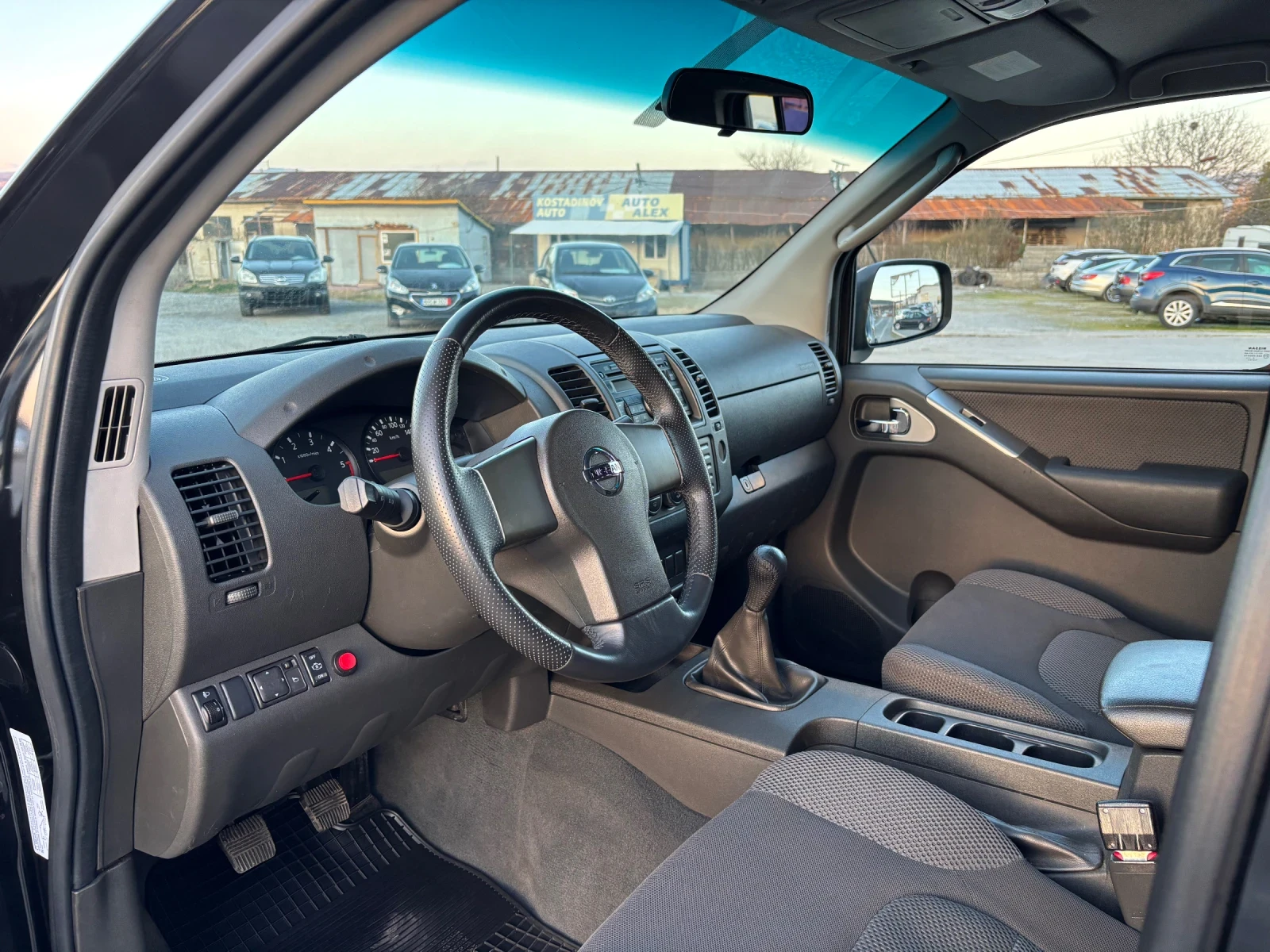 Nissan Navara 3.0d M57, снимка 7 - Автомобили и джипове - 53866530