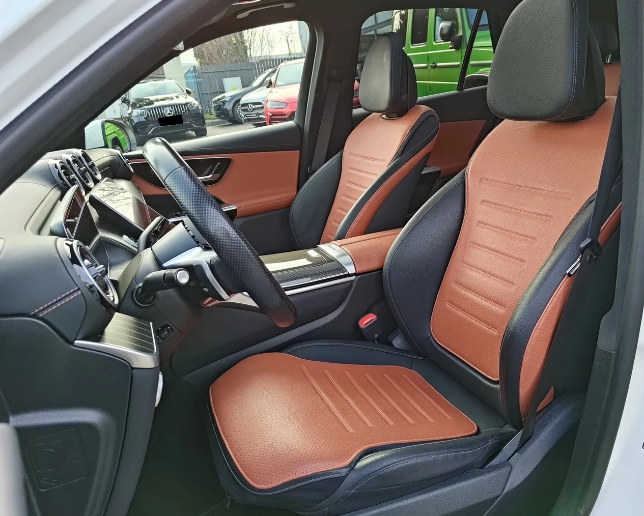 Mercedes-Benz GLC 300  e 4MATIC Off-Roader AMG-Line, снимка 4 - Автомобили и джипове - 53997402