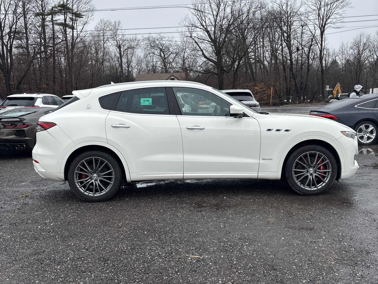 Maserati Levante * S GranLusso * 2 КЛЮЧА* PANO* KEYLESS* ПОДГРЕВ* , снимка 3 - Автомобили и джипове - 54002932