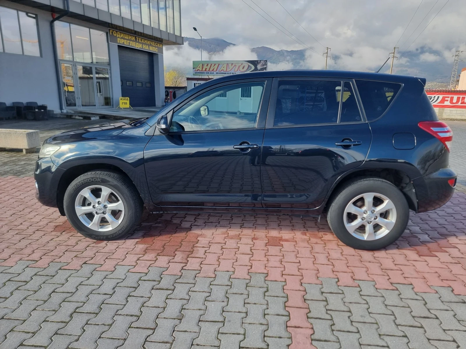 Toyota Rav4 2.2 D4D , снимка 2 - Автомобили и джипове - 54075345