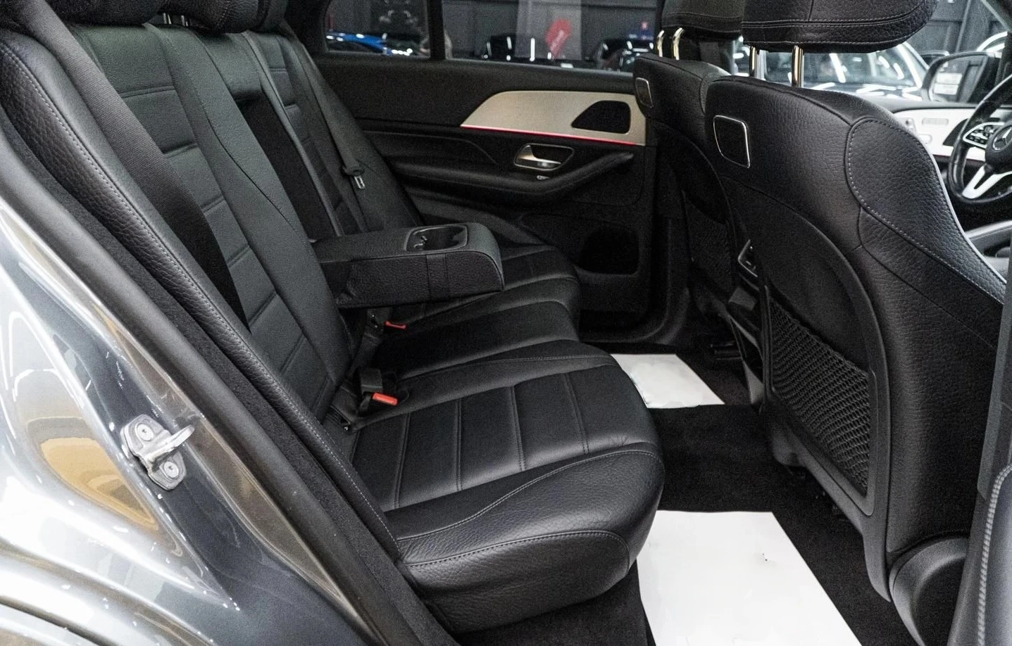 Mercedes-Benz GLE 300 d 4MATIC AMG-Line, снимка 6 - Автомобили и джипове - 54075356