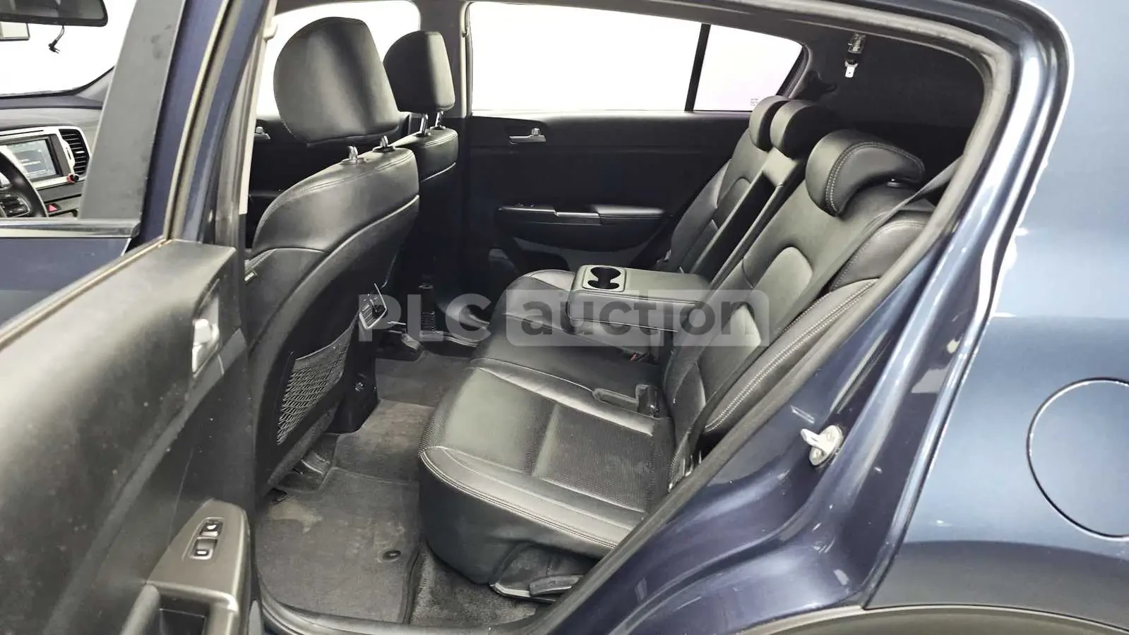 Kia Sportage, снимка 11 - Автомобили и джипове - 55035056