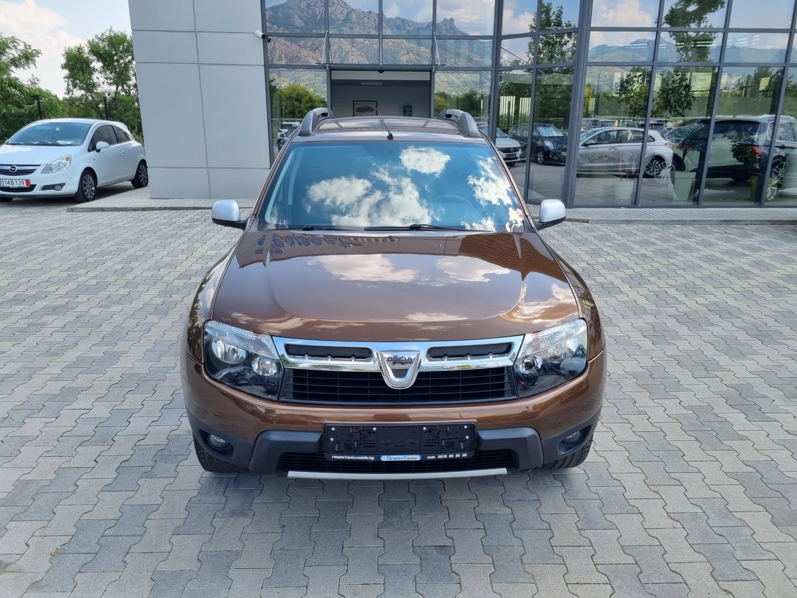 Dacia Duster 1.5DCi= 4x4= 6 СКОРОСТИ* НОВ СЪЕДИНИТЕЛ+ МАХОВИК!, снимка 2 - Автомобили и джипове - 55102879