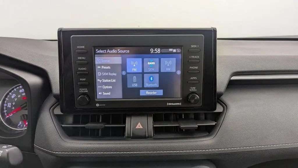 Toyota Rav4 LE AWD, снимка 15 - Автомобили и джипове - 55511841