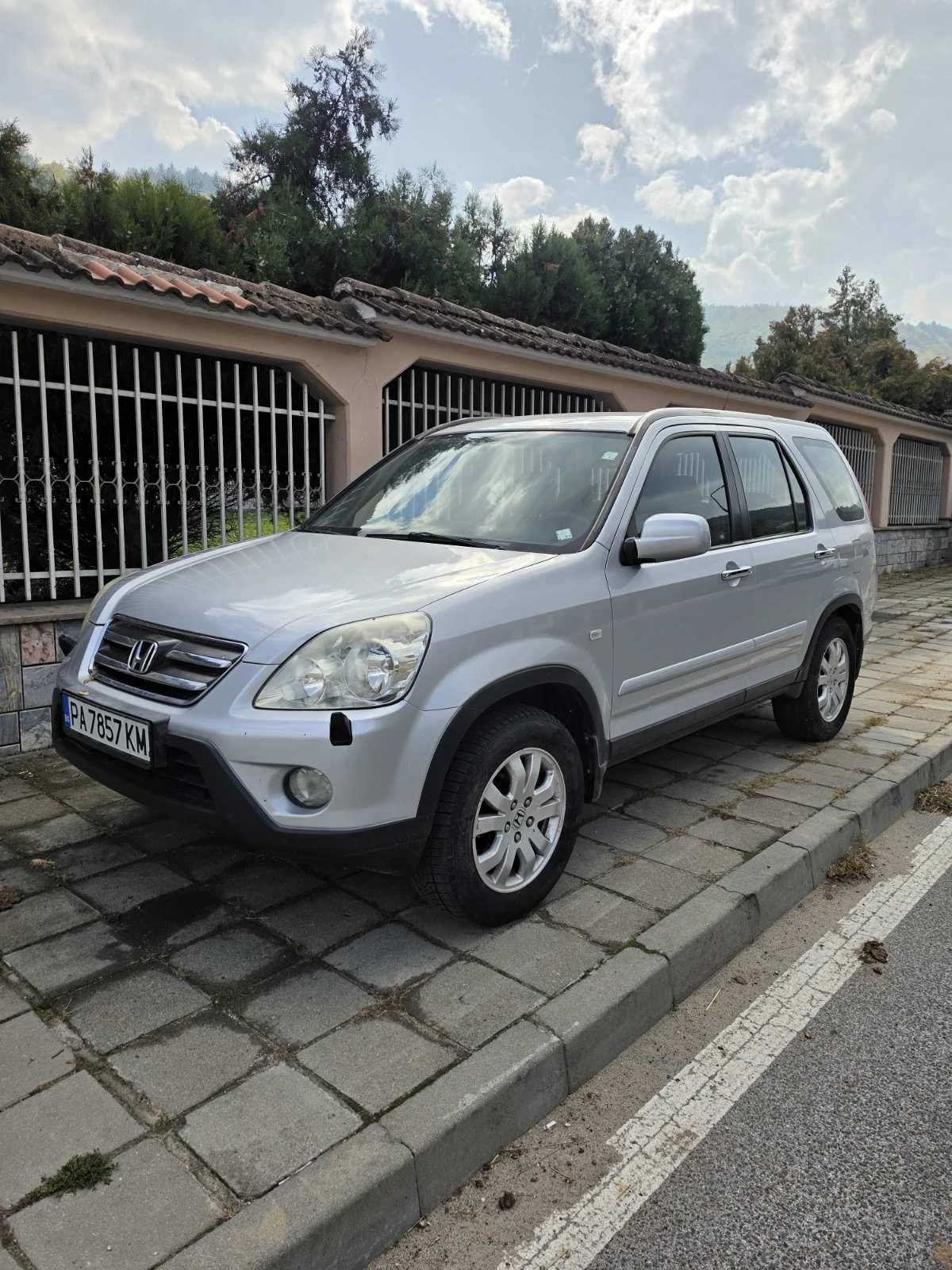 Honda Cr-v 2.2, снимка 3 - Автомобили и джипове - 56610866