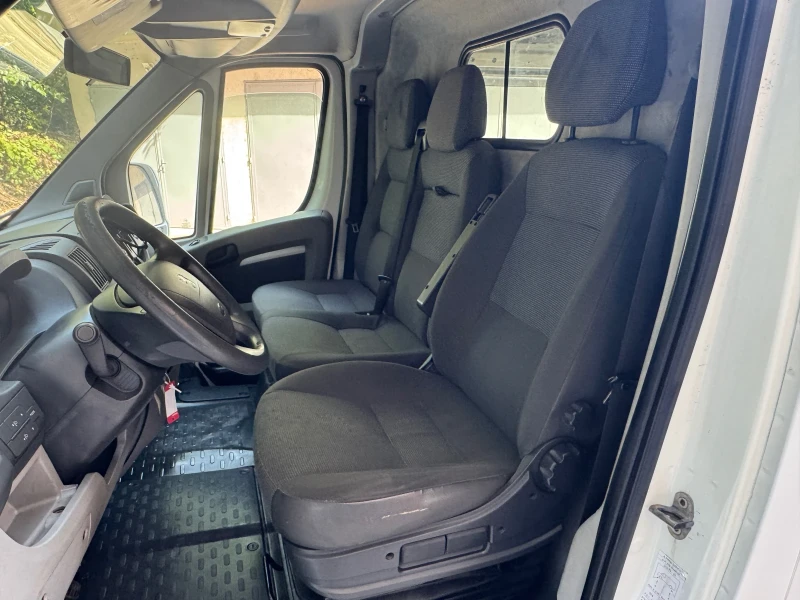 Peugeot Boxer 2.2 HDI* KЛИМАТИК* L2H1* 6 скорости, снимка 9 - Бусове и автобуси - 51910575