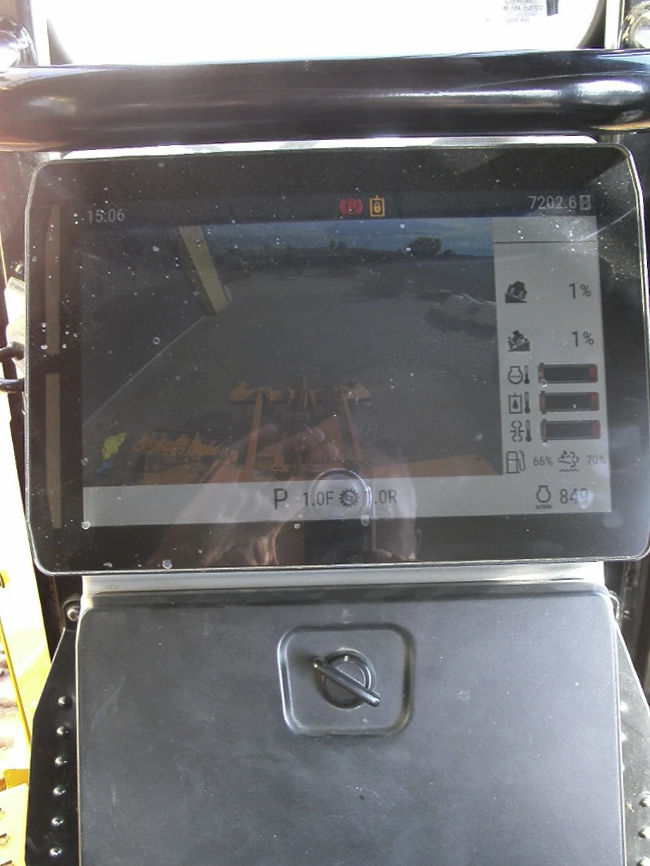 Булдозер Cat D5, снимка 12 - Индустриална техника - 56532244