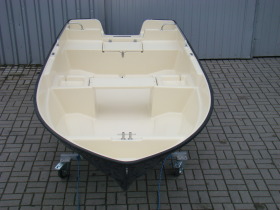 Лодка Собствено производство MEGGACRAFT 440, снимка 14 - Воден транспорт - 33604641