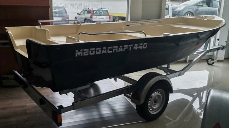 Лодка Собствено производство MEGGACRAFT 440 - изображение 2