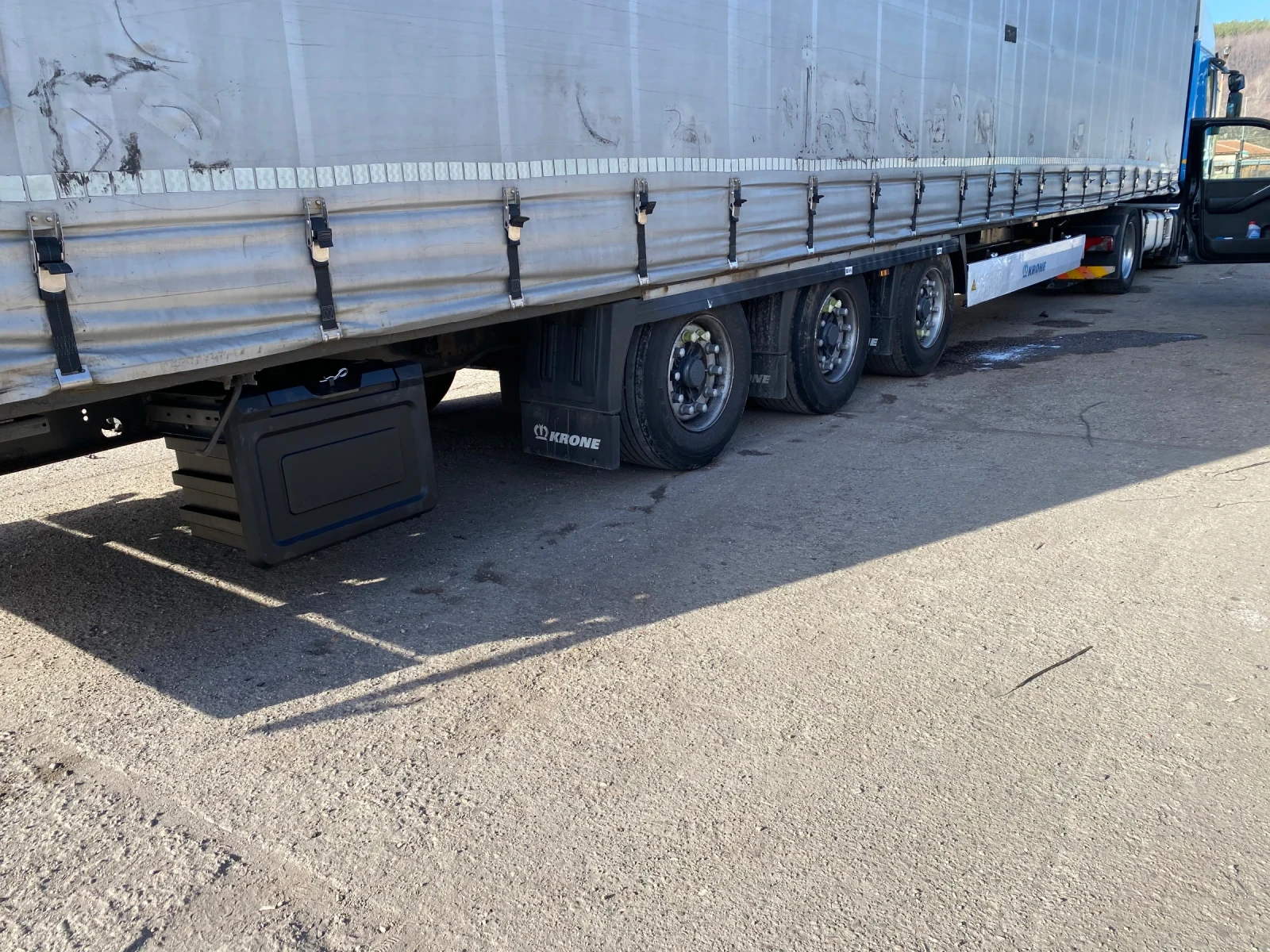 Полуремарке Krone, снимка 2 - Ремаркета - 55073321