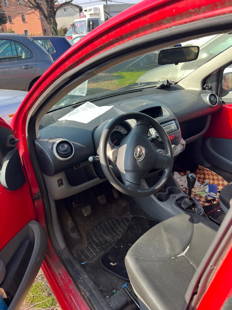 Toyota Aygo, снимка 7 - Автомобили и джипове - 47945012