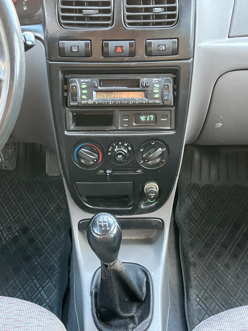 Kia Rio, снимка 14 - Автомобили и джипове - 48079288