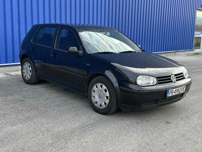 VW Golf 1.6, снимка 2 - Автомобили и джипове - 49062302