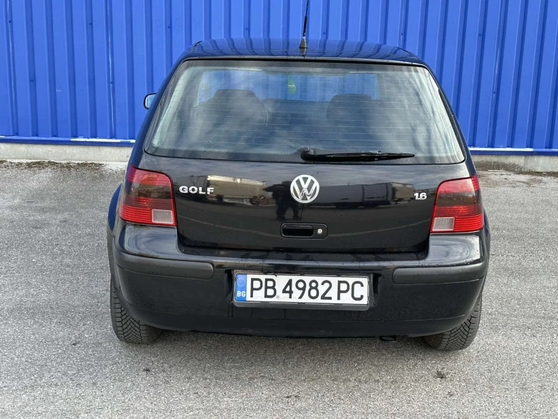 VW Golf 1.6, снимка 5 - Автомобили и джипове - 49062302